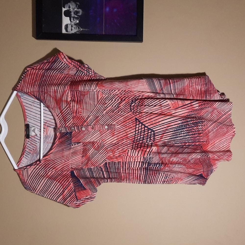 Vera Rose Short Sleeve Top